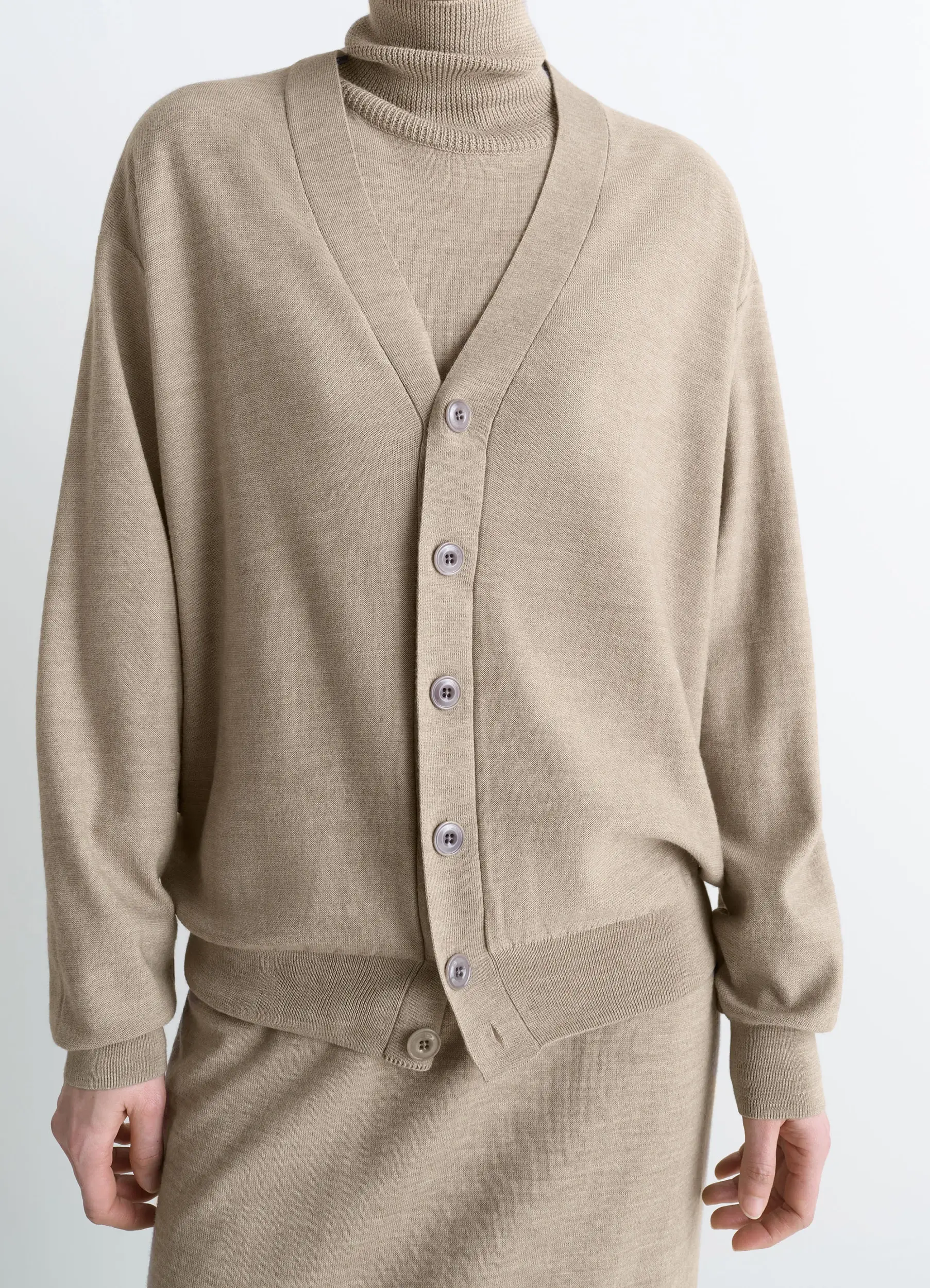 RELAXED TWISTED CARDIGAN IN MERINO BLEND - Image 7
