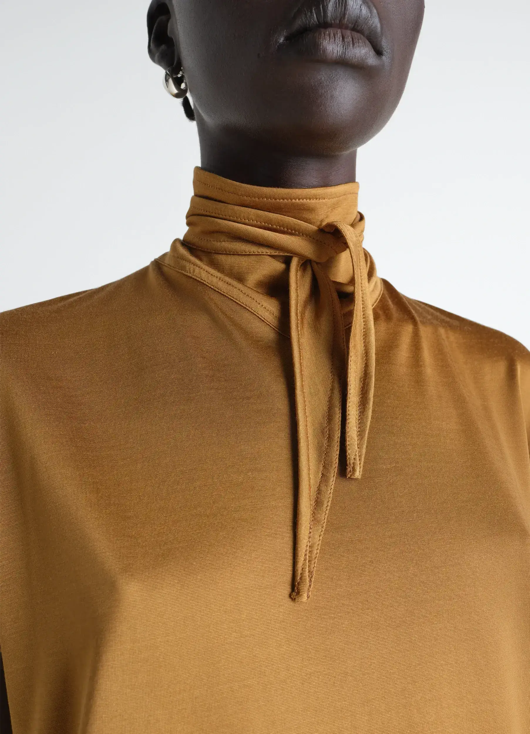 SHORT SLEEVE FOULARD TOP IN VISCOSE COTTON JERSEY - Image 4